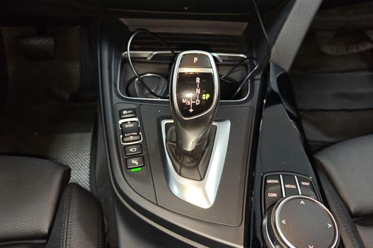 Used BMW 3 Series 2018 320Li Leading Model M Sport Package Gear Lever