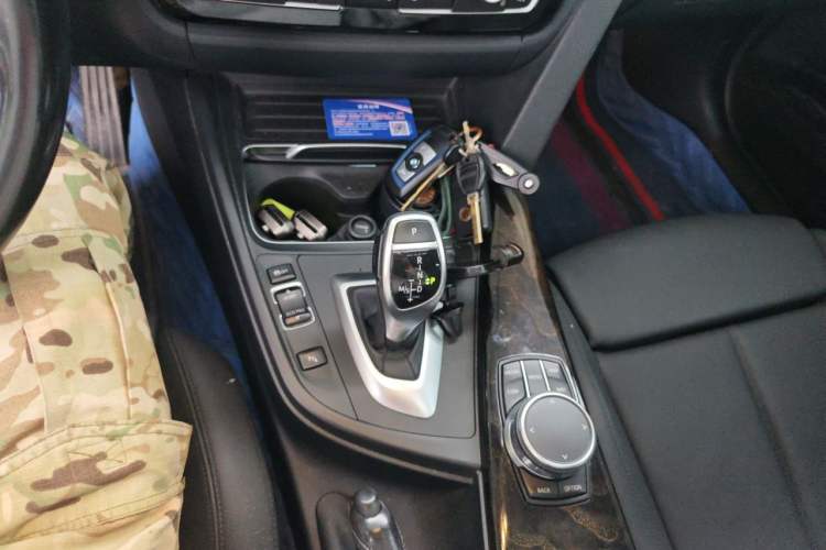 Used BMW 3 Series 2018 320Li M Sport Night Edition Gear Lever