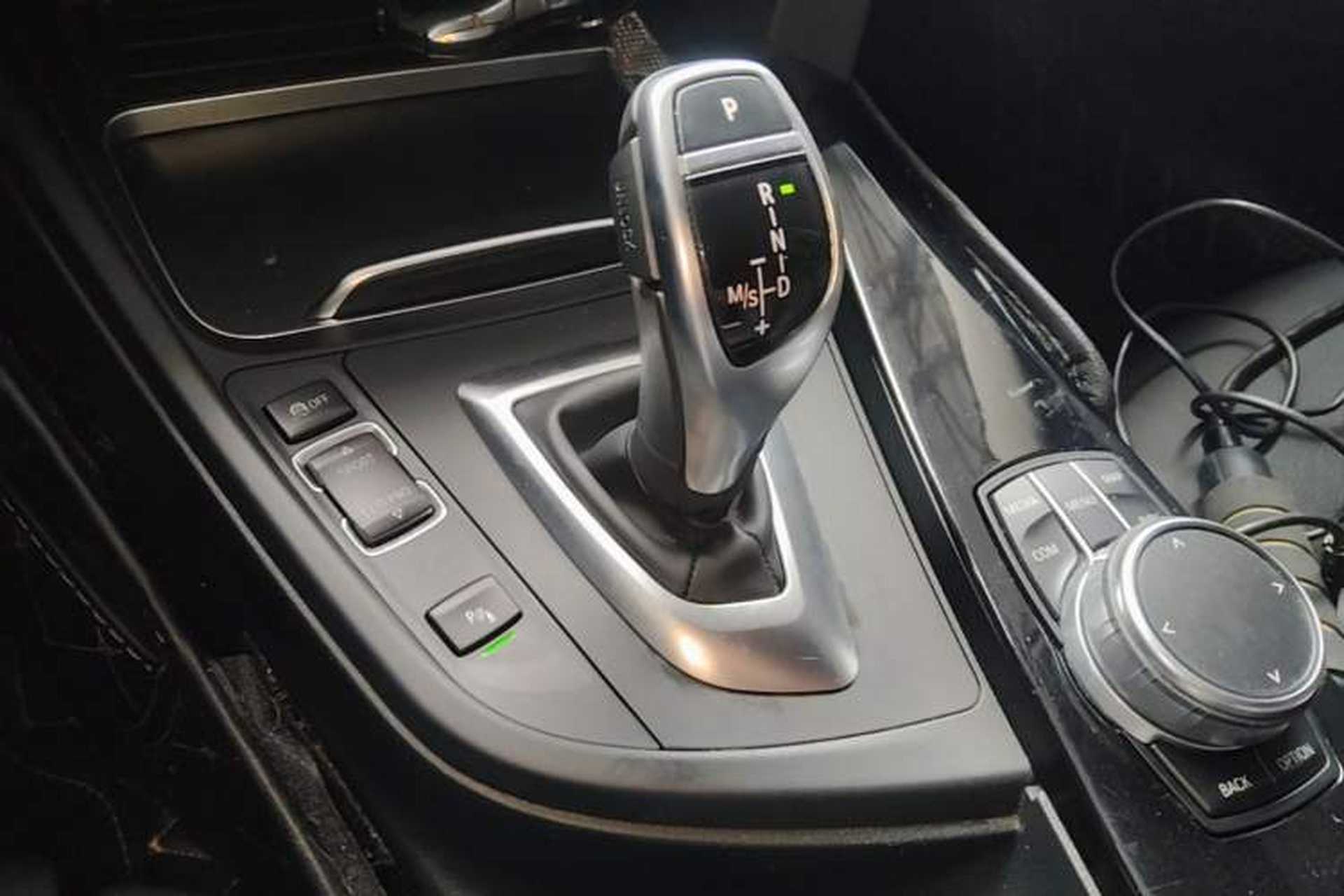 Used BMW 3 Series 2018 320Li Leading Model M Sport Package Gear Lever