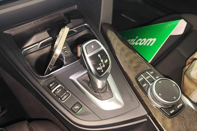 Used BMW 3 Series 2018 320Li M Sport Night Edition Gear Lever