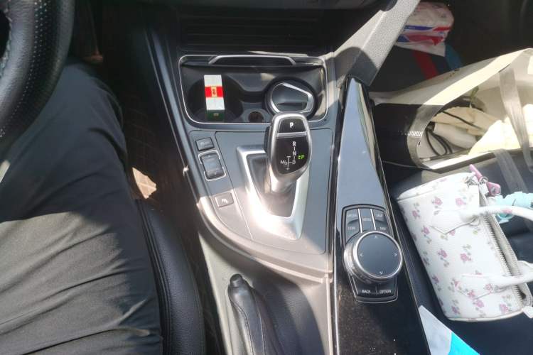 Used BMW 3 Series 2018 320Li Leading Model M Sport Package Gear Lever