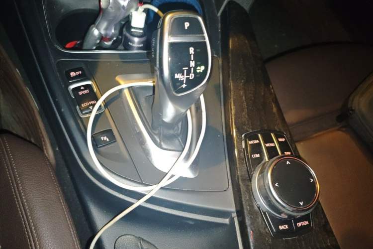 Used BMW 3 Series 2018 320Li M Sport Night Edition Gear Lever