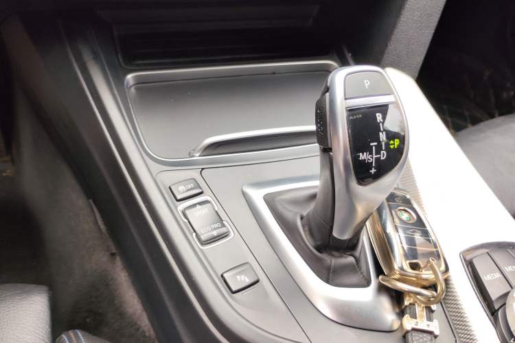 Used BMW 3 Series 2018 320Li M Sport Night Edition Gear Lever