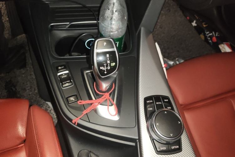 Used BMW 3 Series 2018 330i M Sport Night Edition Gear Lever