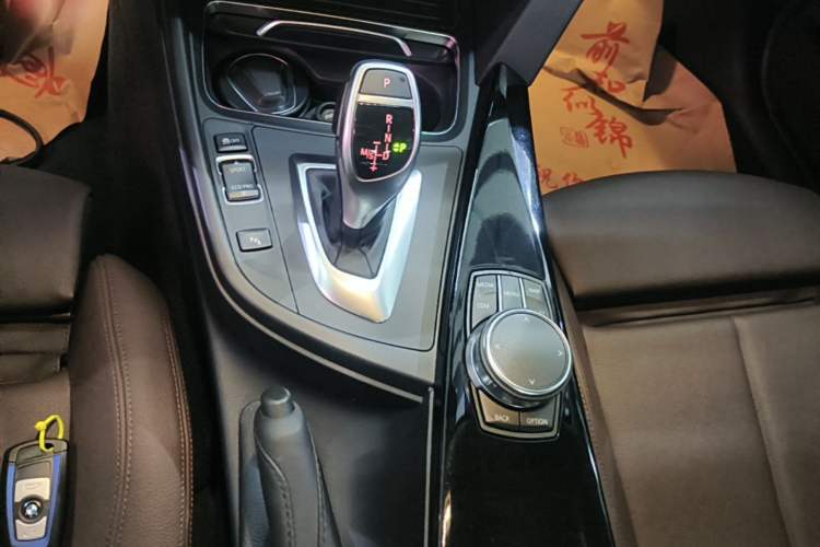 Used BMW 3 Series 2018 320Li Leading Model M Sport Package Gear Lever