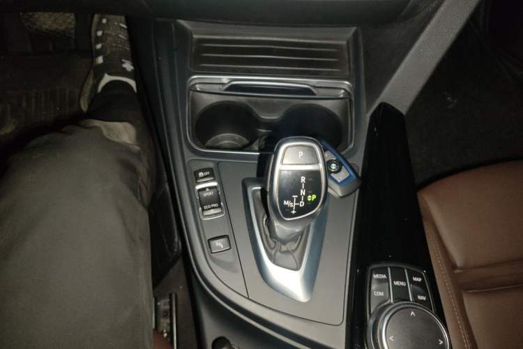 Used BMW 3 Series 2018 320Li Leading Model M Sport Package Gear Lever