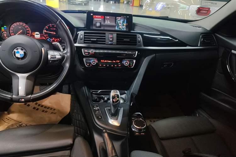 Used BMW 3 Series 2018 320Li Leading Model M Sport Package Gear Lever