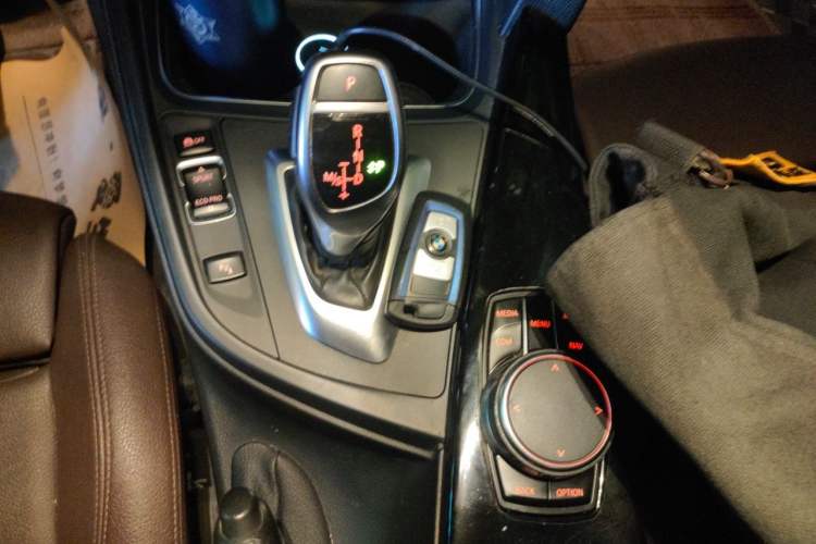 Used BMW 3 Series 2018 320Li Leading Model M Sport Package Gear Lever