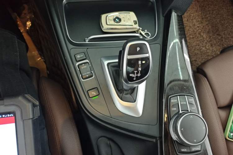 Used BMW 3 Series 2018 320Li Leading Model M Sport Package Gear Lever