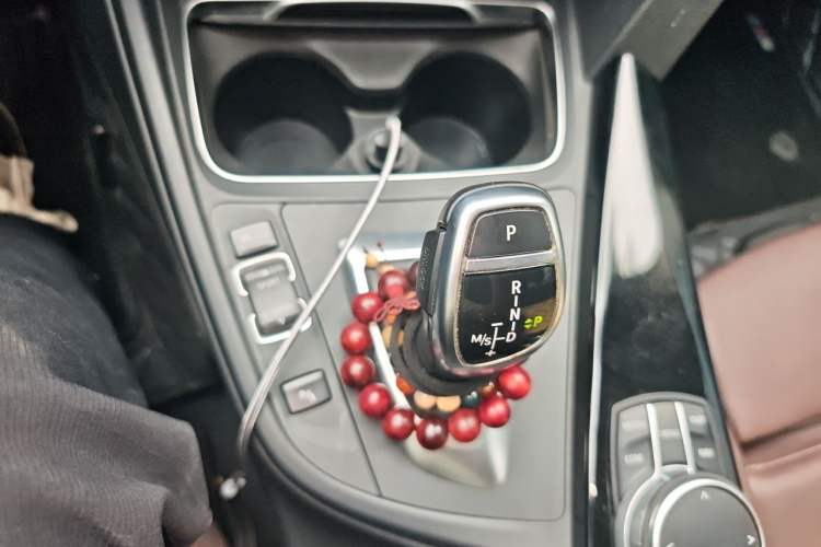 Used BMW 3 Series 2018 320Li Leading Model M Sport Package Gear Lever