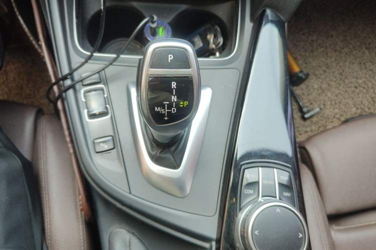 Used BMW 3 Series 2018 320Li Leading Model M Sport Package Gear Lever