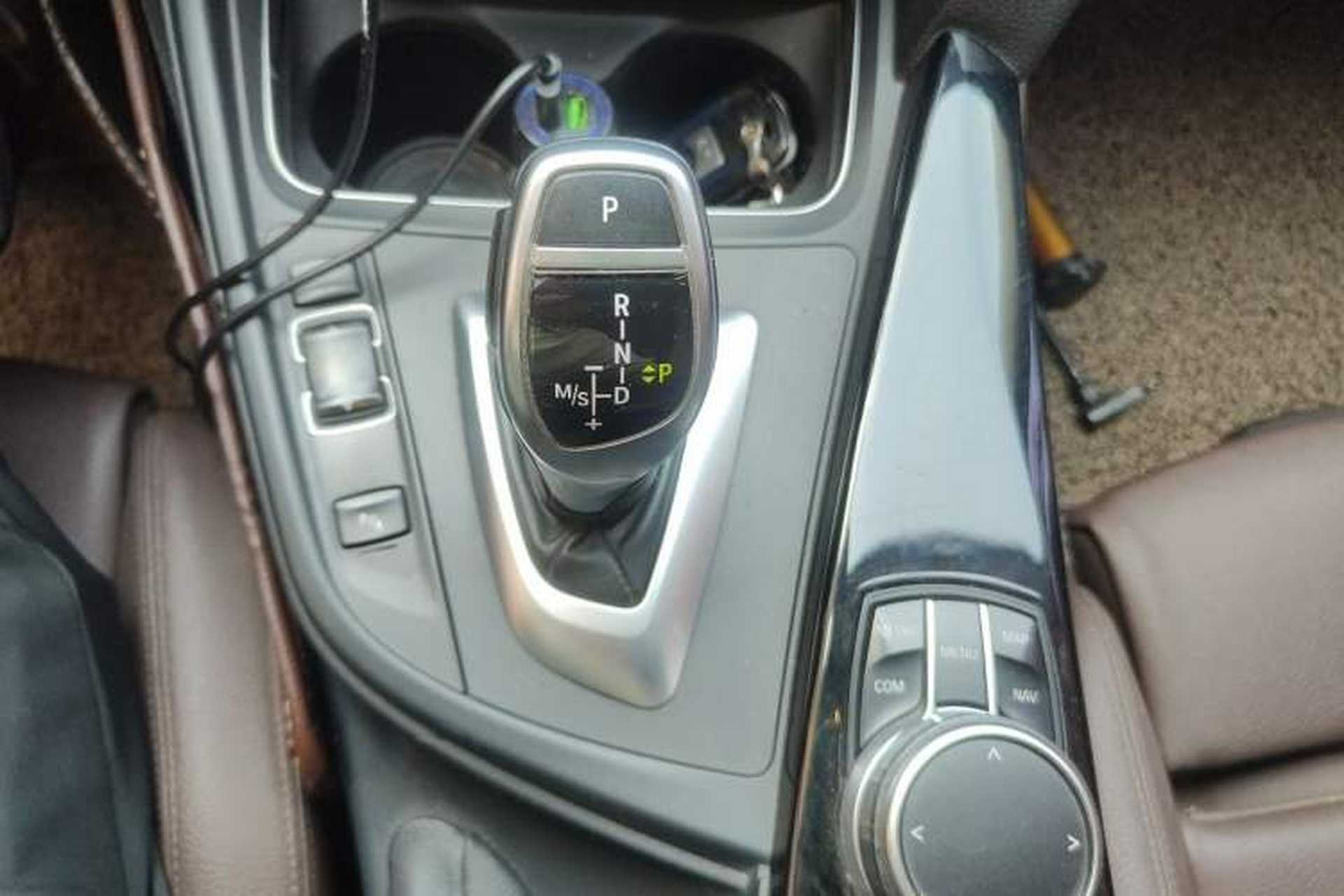 Used BMW 3 Series 2018 320Li Leading Model M Sport Package Gear Lever