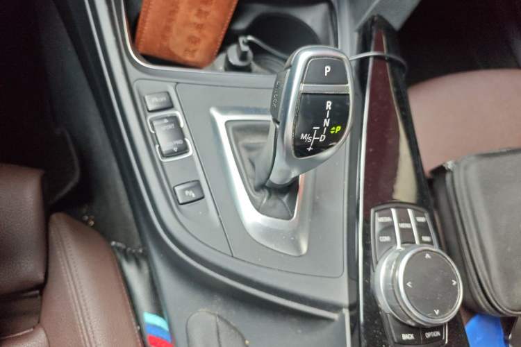 Used BMW 3 Series 2018 320Li Leading Model M Sport Package Gear Lever