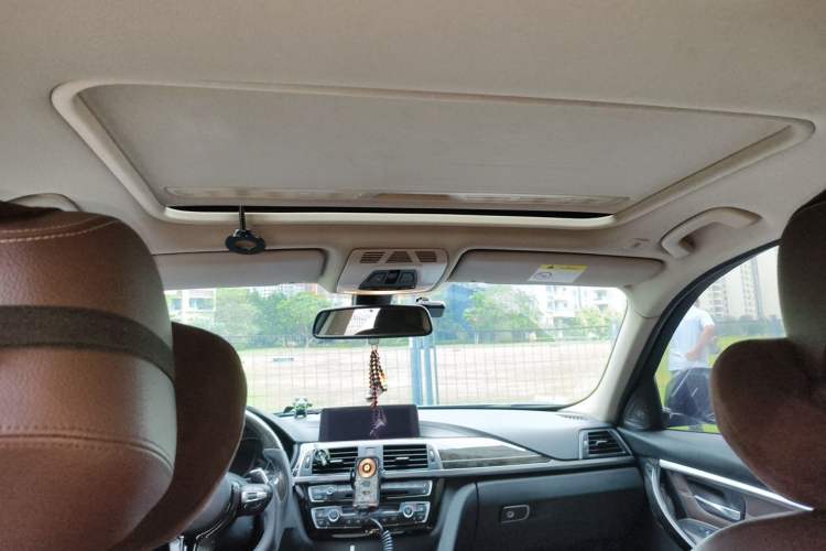 Used BMW 3 Series 2018 330Li M Sport Shadow Edition Headliner