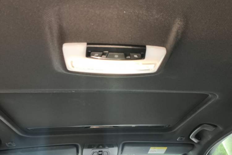 Used BMW 3 Series 2018 320i M Sport Package Headliner