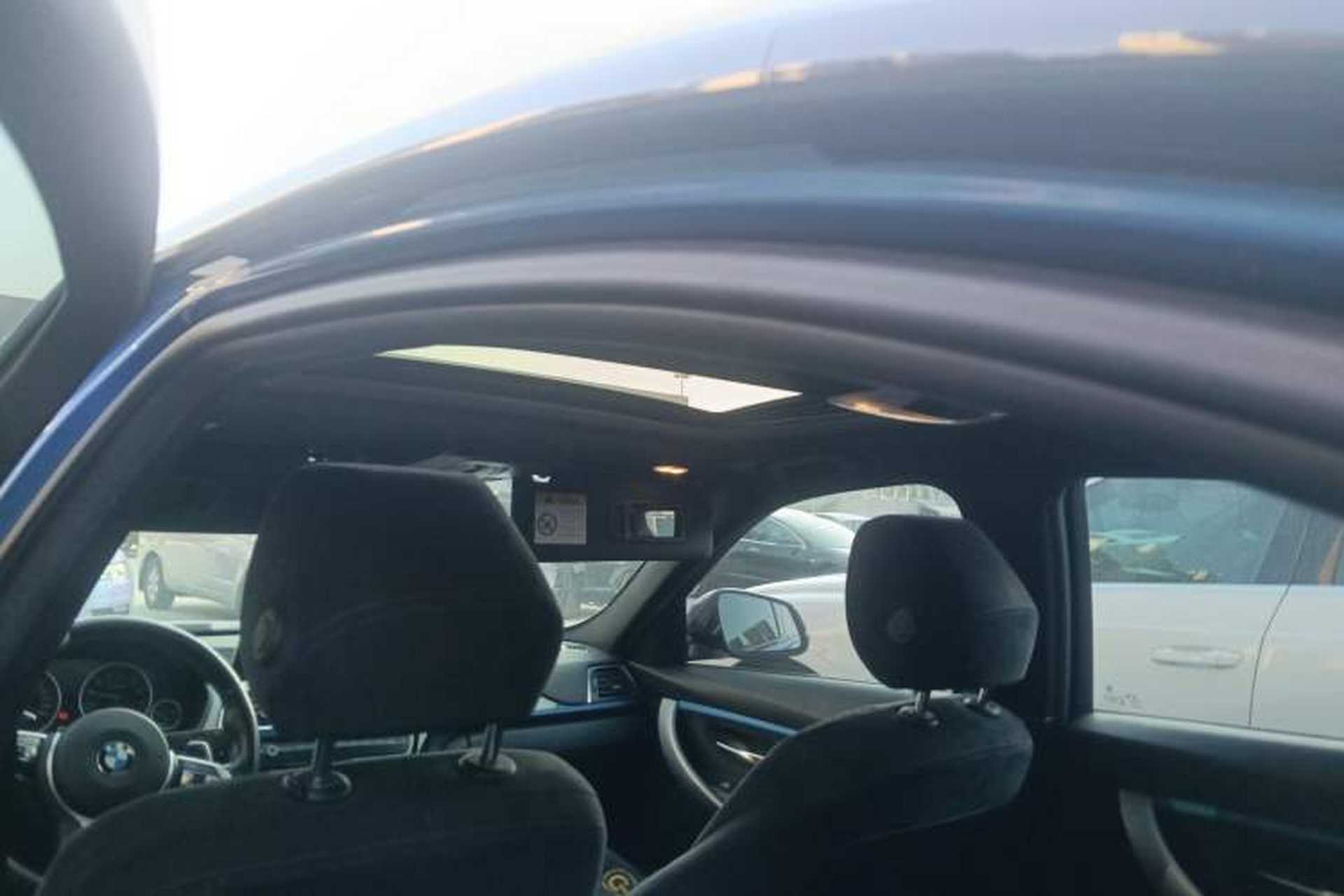 Used BMW 3 Series 2018 320i M Sport Package Headliner