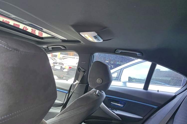 Used BMW 3 Series 2018 320i M Sport Package Headliner