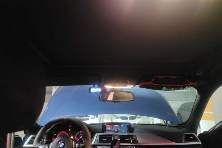 Used BMW 3 Series 2018 320i M Sport Night Edition Headliner