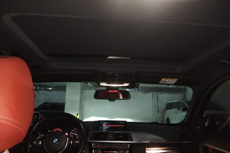 Used BMW 3 Series 2018 330i M Sport Night Edition Headliner
