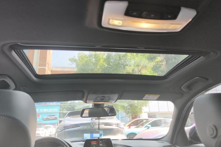 Used BMW 3 Series 2018 320i M Sport Package Headliner