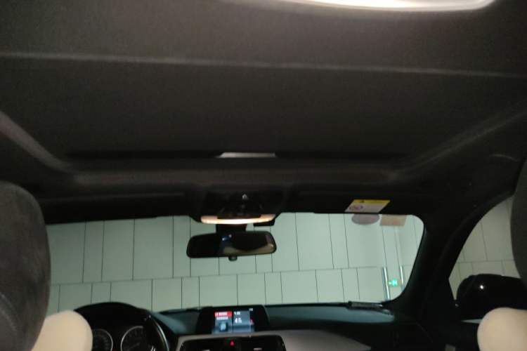 Used BMW 3 Series 2018 320i M Sport Package Headliner