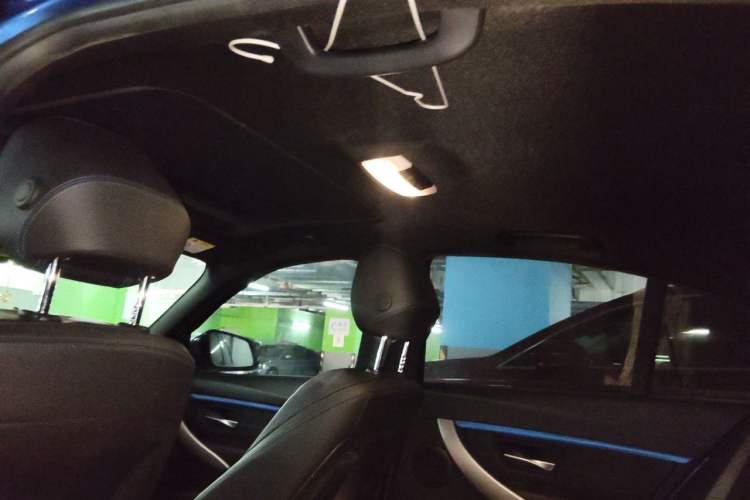 Used BMW 3 Series 2018 320i M Sport Package Headliner