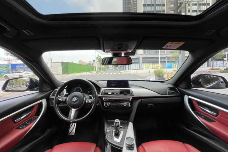Used BMW 3 Series 2018 330i M Sport Night Edition Interior 1