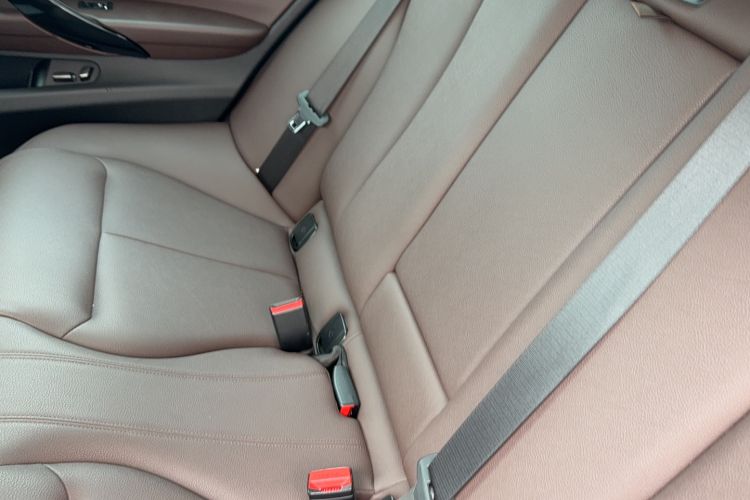 Used BMW 3 Series 2018 320Li Leading Model M Sport Package Interior 1