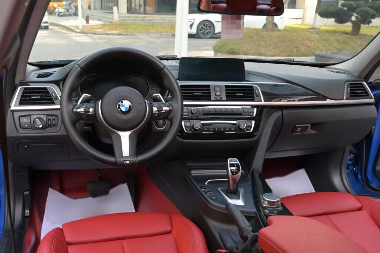 Used BMW 3 Series 2018 330Li M Sport Shadow Edition Interior 1