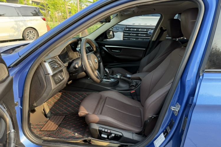 Used BMW 3 Series 2018 320Li M Sport Night Edition Interior 12