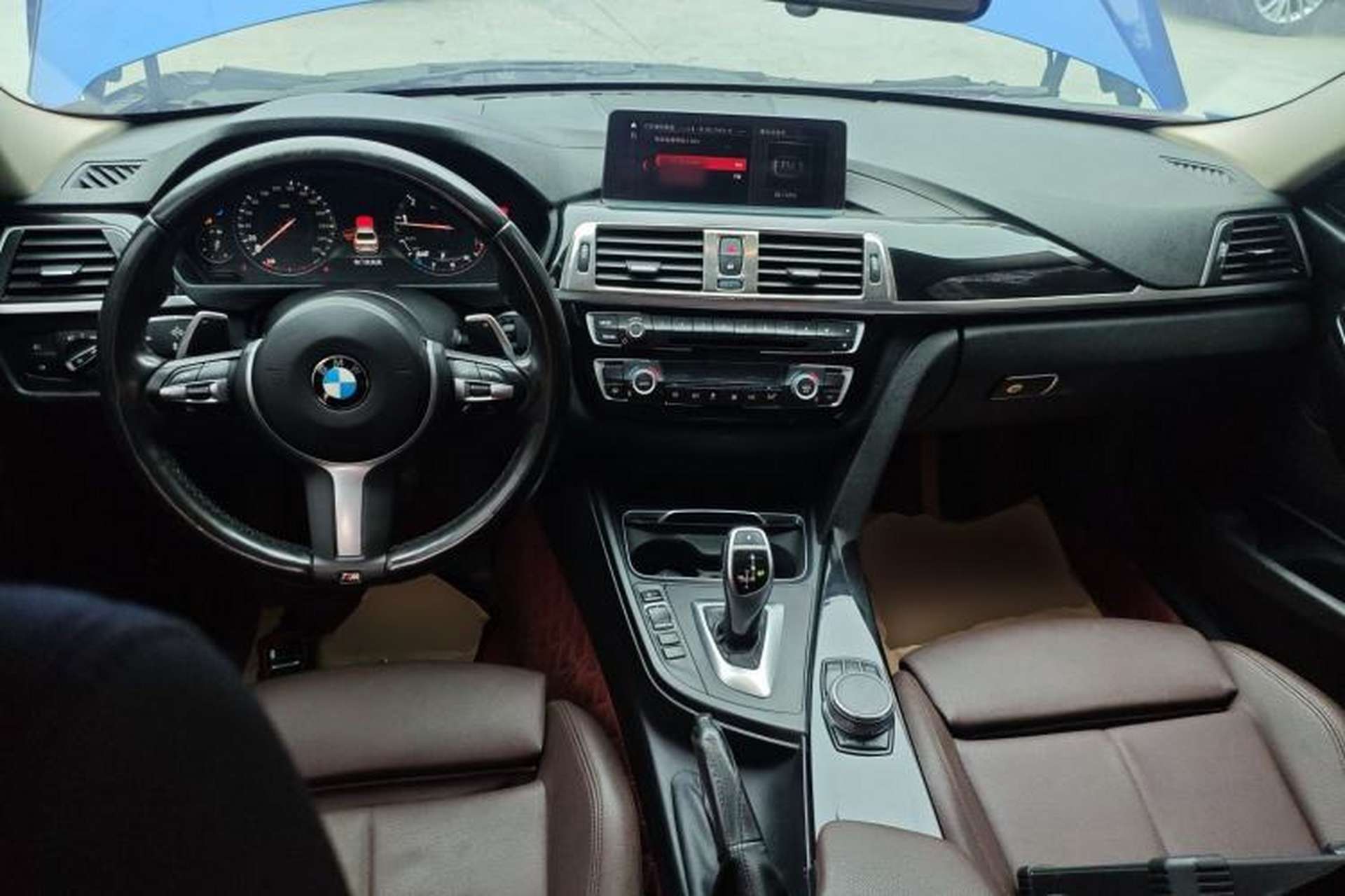 Used BMW 3 Series 2018 320Li Leading Model M Sport Package Interior 2