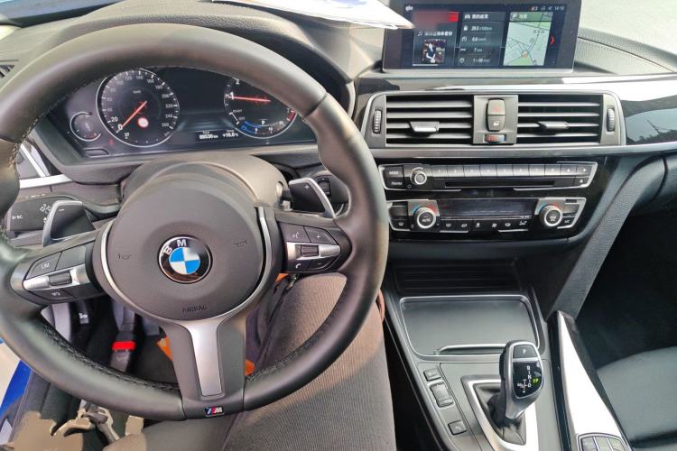Used BMW 3 Series 2018 320Li Leading Model M Sport Package Interior 2