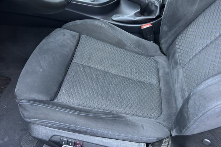 Used BMW 3 Series 2018 320i M Sport Package Interior 2