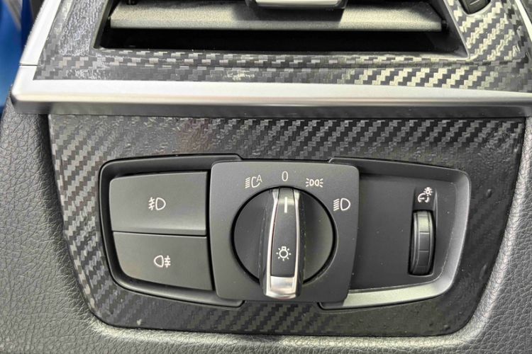 Used BMW 3 Series 2018 320Li Leading Model M Sport Package Interior 2