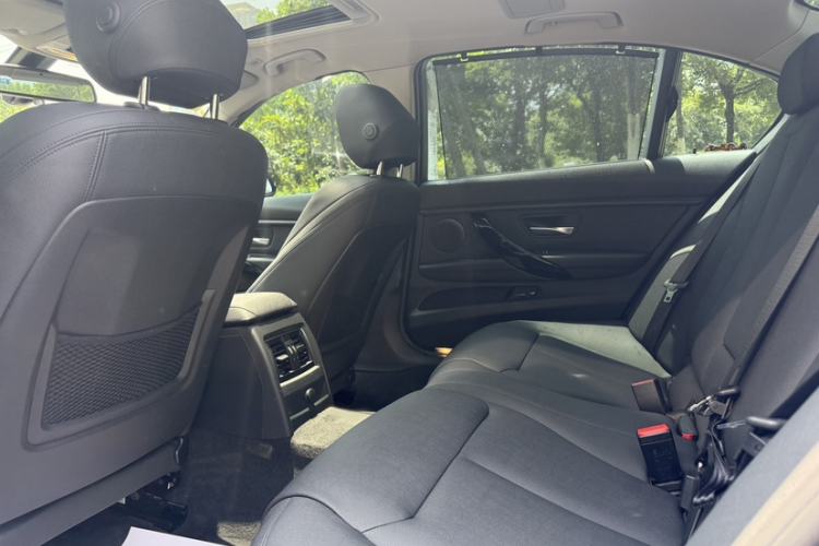 Used BMW 3 Series 2018 320Li Leading Model M Sport Package Interior 2