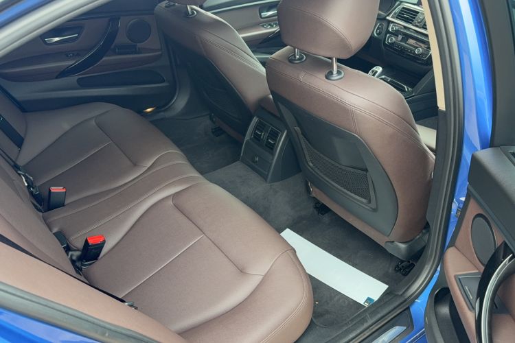Used BMW 3 Series 2018 320Li Leading Model M Sport Package Interior 6