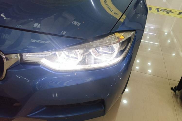 Used BMW 3 Series 2018 320i M Sport Package Left Front Headlight