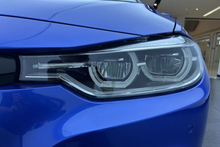 Used BMW 3 Series 2018 320i M Sport Package Left Front Headlight