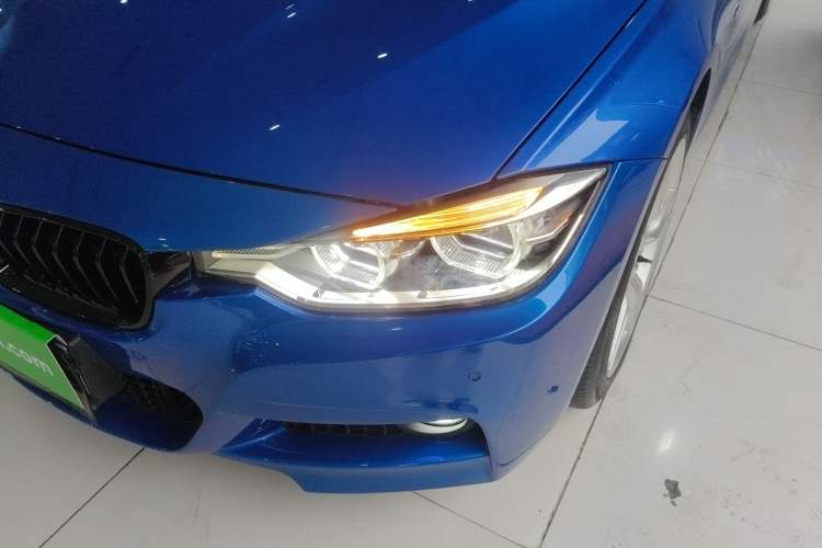 Used BMW 3 Series 2018 320i M Sport Package Left Front Headlight