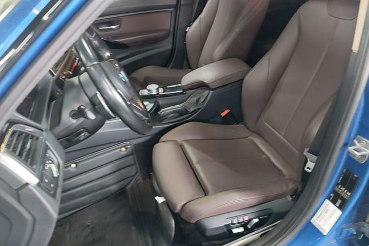 Used BMW 3 Series 2018 320Li Leading Model M Sport Package Left Front Seat