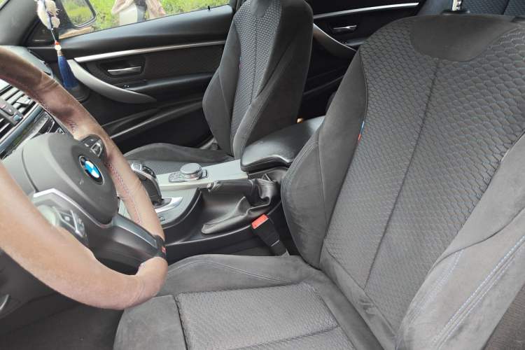 Used BMW 3 Series 2018 320i M Sport Night Edition Left Front Seat