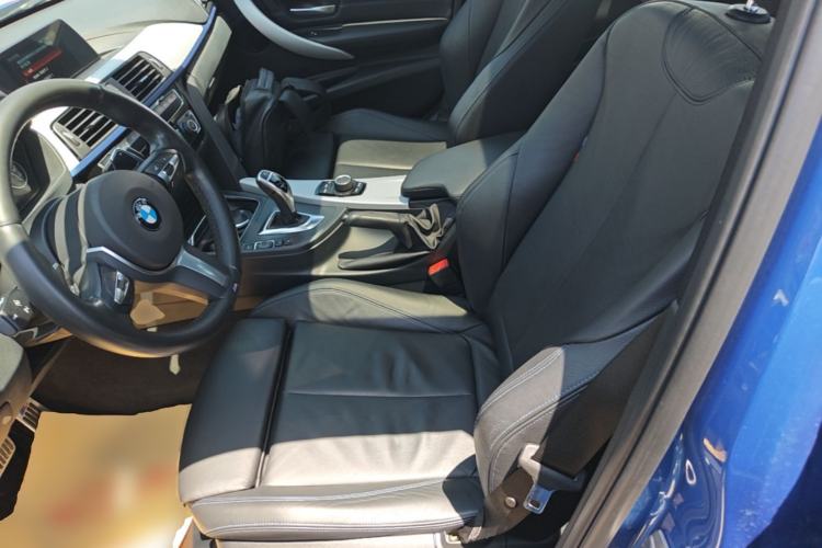 Used BMW 3 Series 2018 320i M Sport Night Edition Left Front Seat