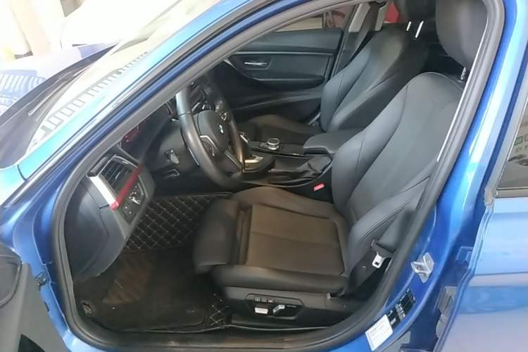 Used BMW 3 Series 2018 320Li Leading Model M Sport Package Left Front Seat