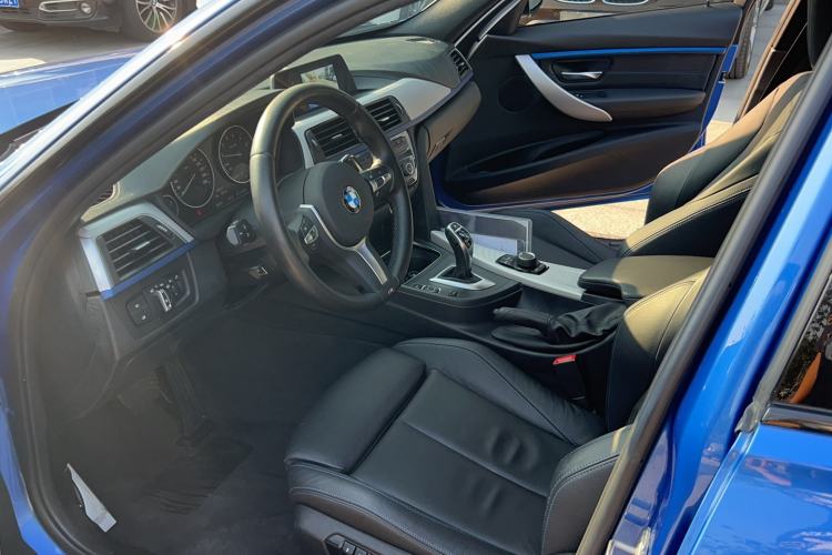 Used BMW 3 Series 2018 320i M Sport Package Left Front Seat