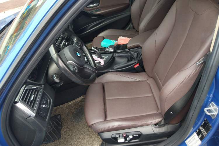Used BMW 3 Series 2018 320Li Leading Model M Sport Package Left Front Seat