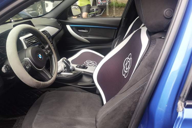 Used BMW 3 Series 2018 320i M Sport Package Left Front Seat