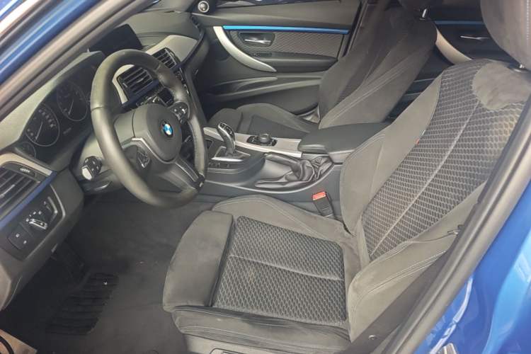 Used BMW 3 Series 2018 320i M Sport Package Left Front Seat