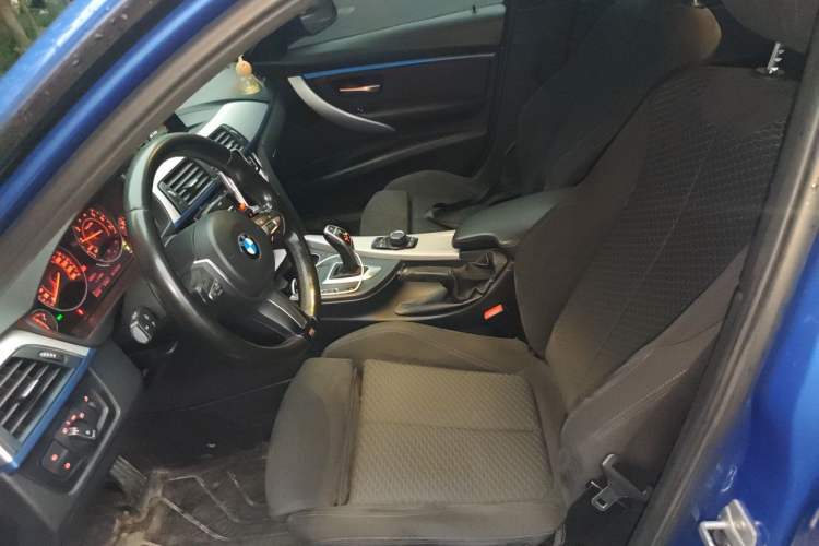 Used BMW 3 Series 2018 320i M Sport Package Left Front Seat