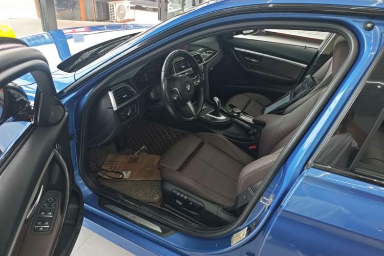 Used BMW 3 Series 2018 320Li Leading Model M Sport Package Left Front Seat