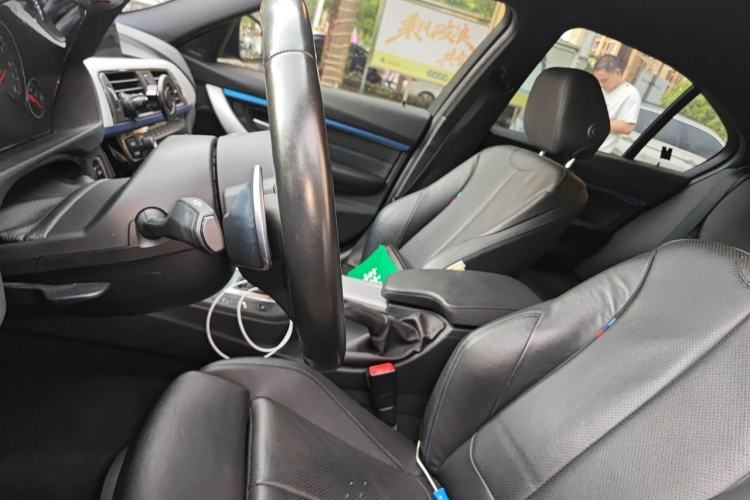Used BMW 3 Series 2018 320i M Sport Package Left Front Seat